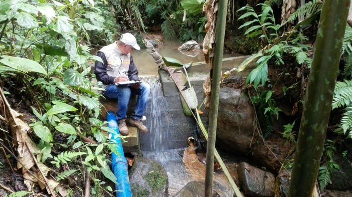 La UESVALLE avanza en el mejoramiento de la calidad del agua en acueductos.