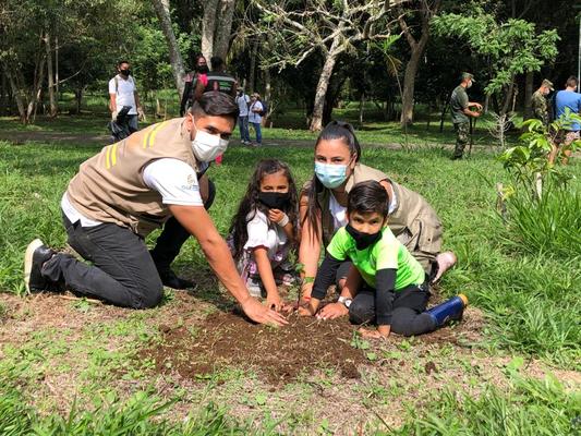 La campaña por un ‘Valle Más Verde’ cumplió con la meta de sembrar 3.000 árboles en el Ecoparque del Río Pance